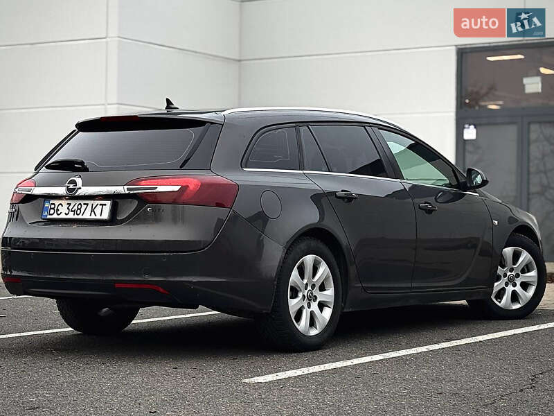 Универсал Opel Insignia 2015 в Самборе