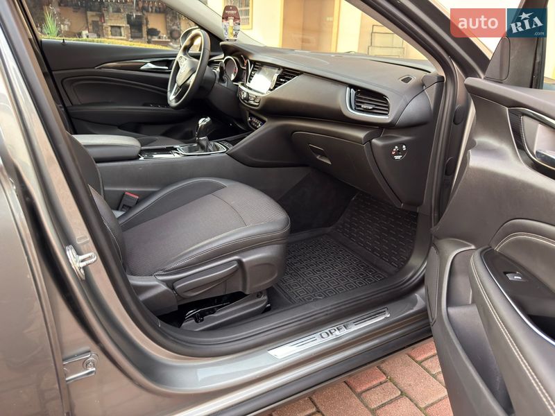 Универсал Opel Insignia 2018 в Ивано-Франковске