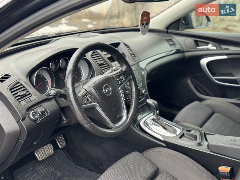 Универсал Opel Insignia 2009 в Лубнах