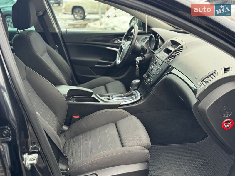 Универсал Opel Insignia 2009 в Лубнах
