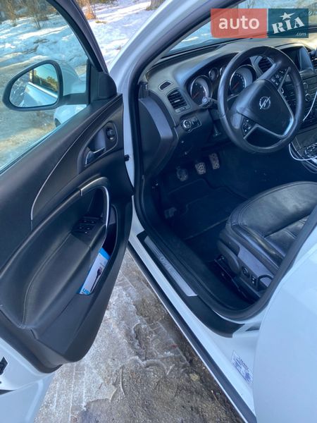 Универсал Opel Insignia 2013 в Львове