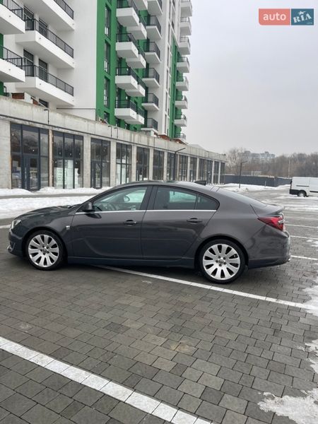 Седан Opel Insignia 2016 в Львове
