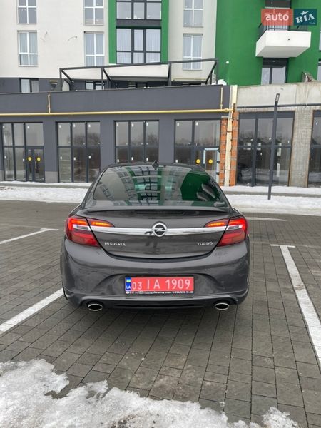 Седан Opel Insignia 2016 в Львове