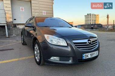 Універсал Opel Insignia 2012 в Рівному