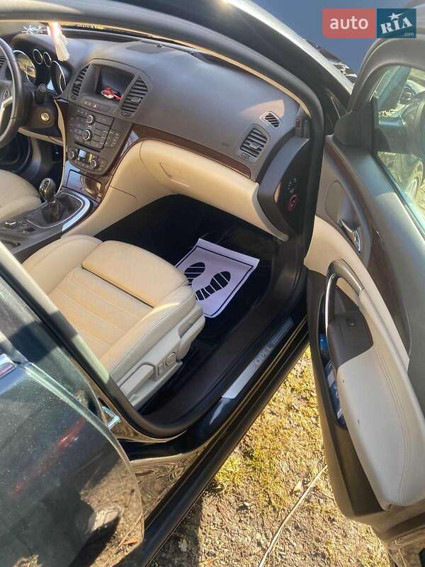 Универсал Opel Insignia 2013 в Луцке