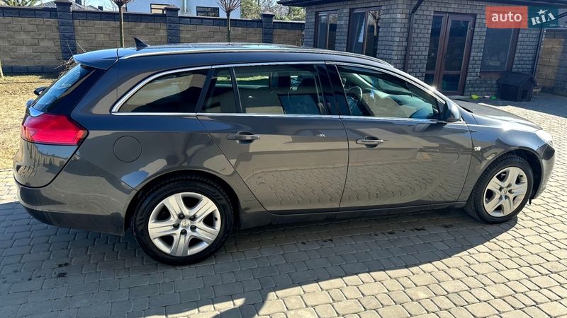 Универсал Opel Insignia 2009 в Луцке