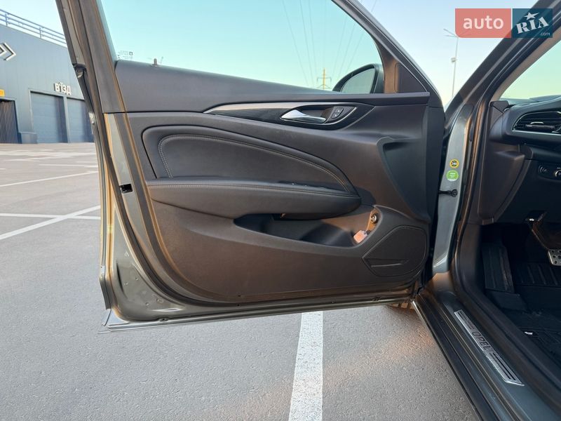 Универсал Opel Insignia 2017 в Чернигове