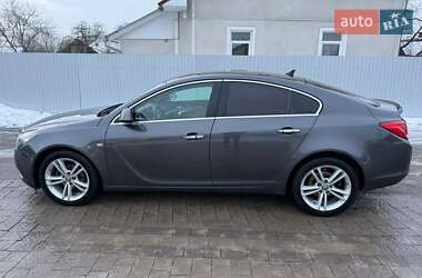 Седан Opel Insignia 2010 в Чернівцях