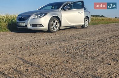 Универсал Opel Insignia 2011 в Сарнах