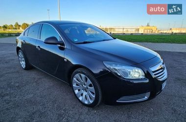 Седан Opel Insignia 2009 в Львове