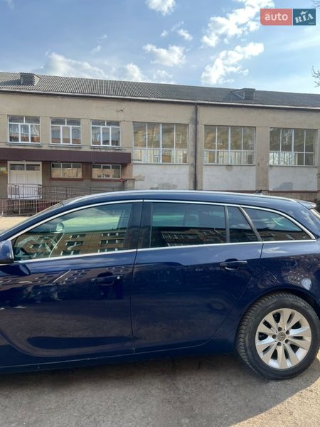 Универсал Opel Insignia 2011 в Ивано-Франковске