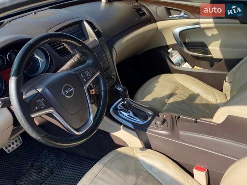 Седан Opel Insignia 2008 в Киеве