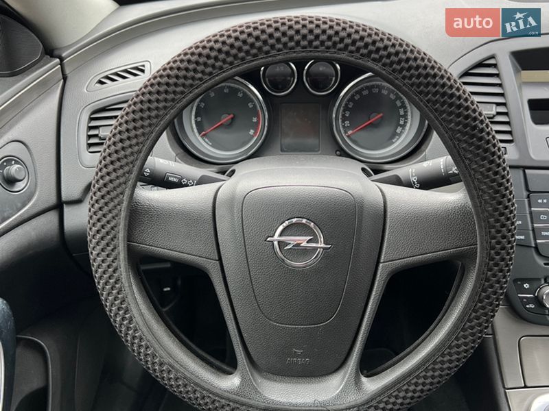 Універсал Opel Insignia 2009 в Черкасах