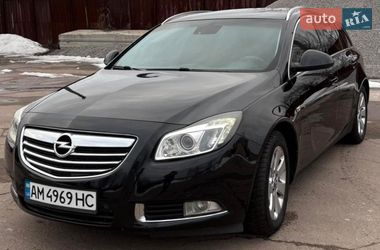 Універсал Opel Insignia 2013 в Прилуках