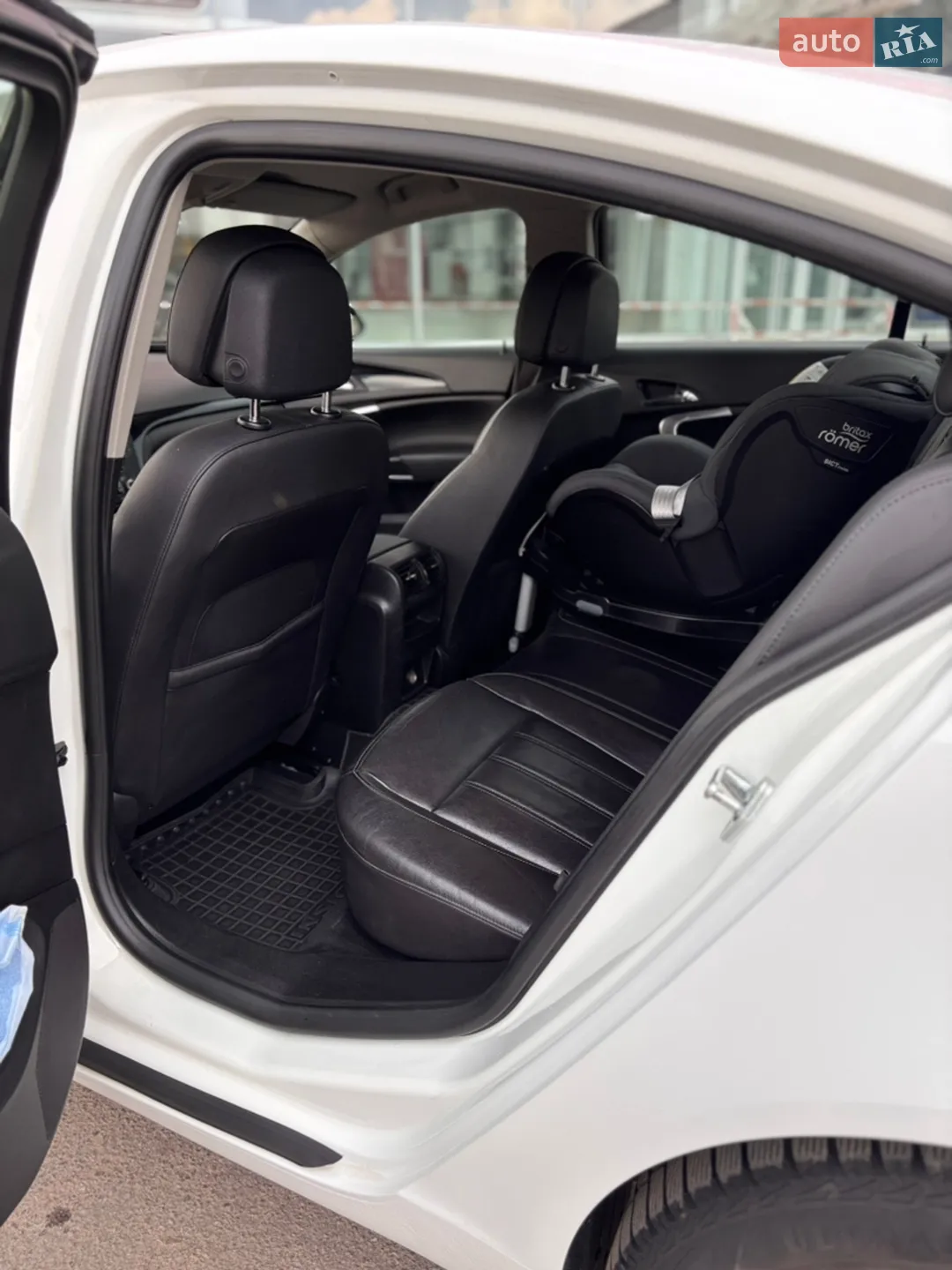 2012 Opel Insignia - мініатюра 23