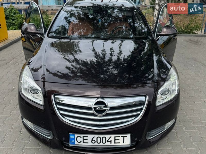 Opel Insignia 2011
