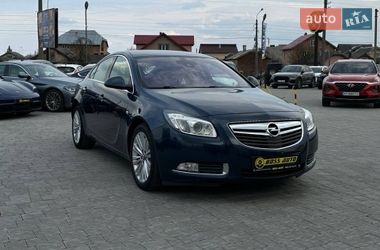Ліфтбек Opel Insignia 2012 в Івано-Франківську