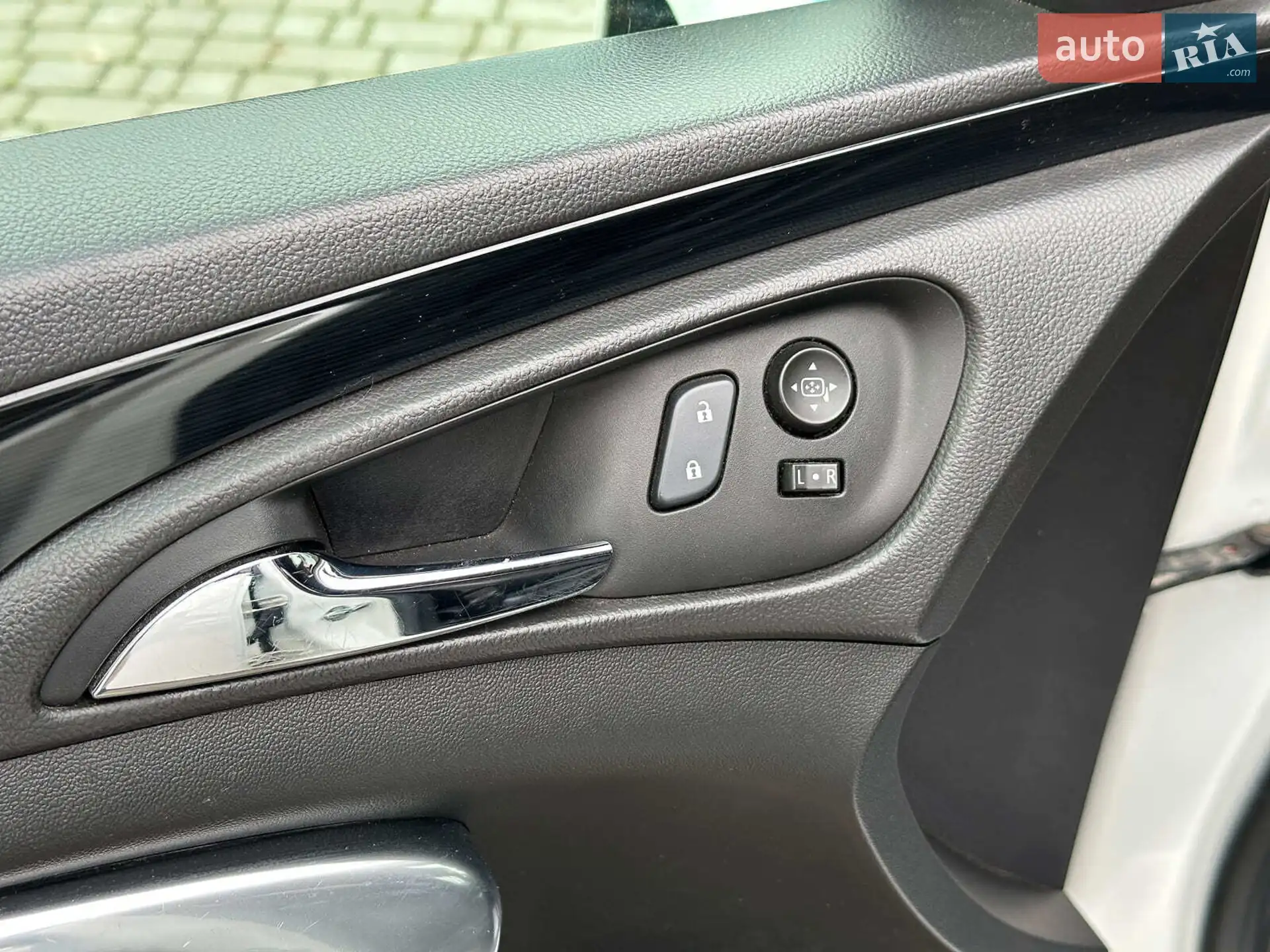 2015 Opel Insignia - мініатюра 12