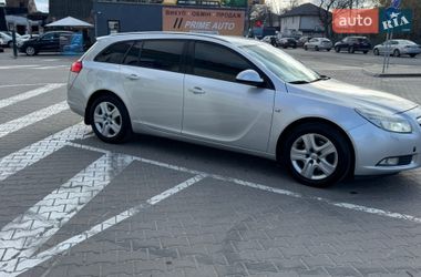 Універсал Opel Insignia 2010 в Києві