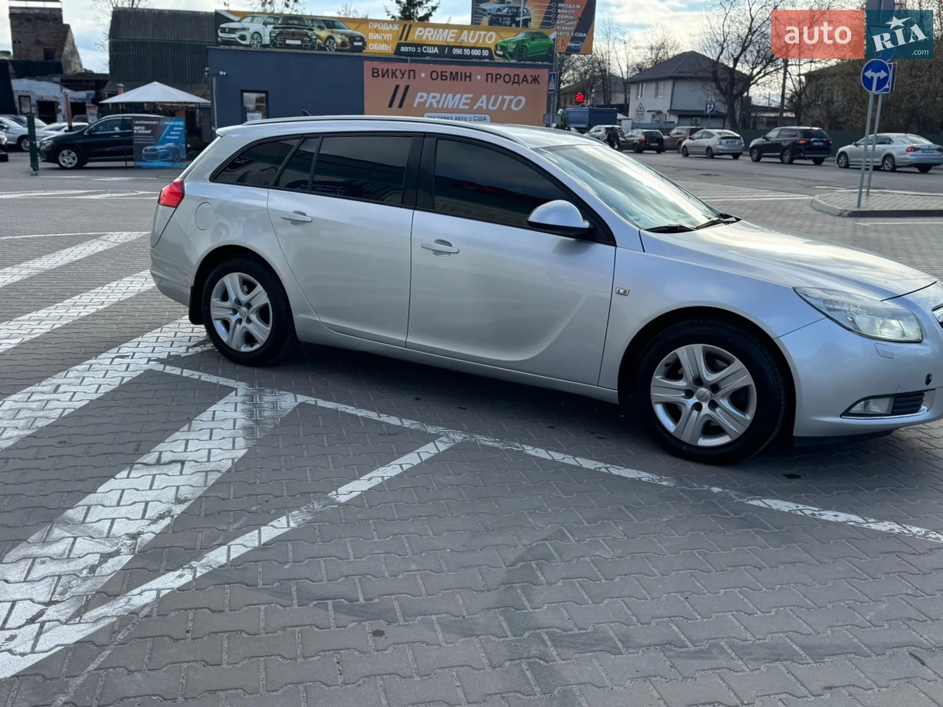 2010 Opel Insignia - мініатюра 2