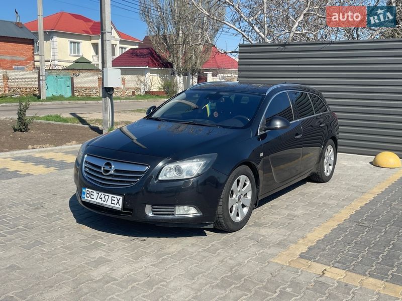 Opel Insignia 2011