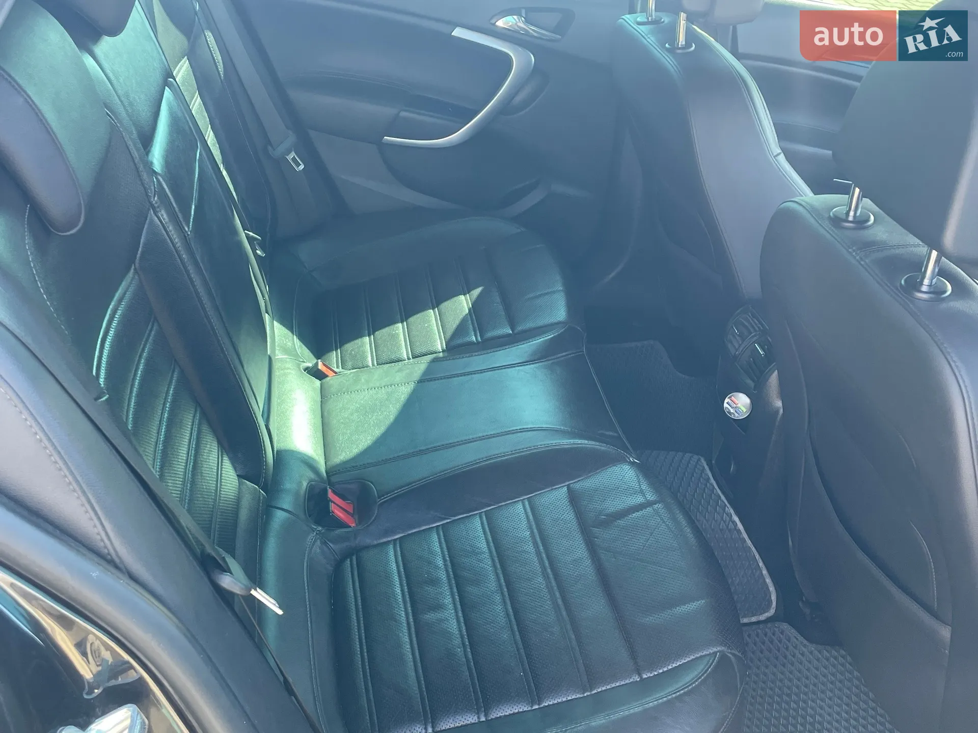 2011 Opel Insignia - мініатюра 9