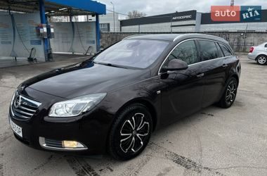 Универсал Opel Insignia 2010 в Чернигове
