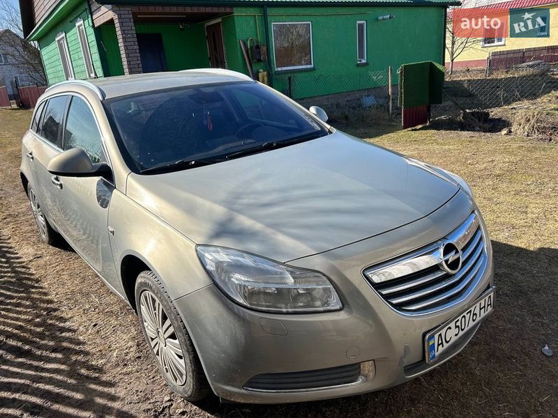 Універсал Opel Insignia 2011 в Камені-Каширському