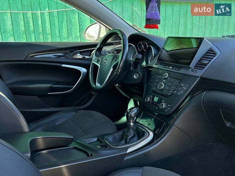 Універсал Opel Insignia 2011 в Камені-Каширському