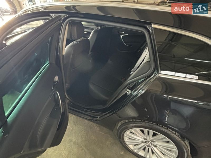Универсал Opel Insignia 2014 в Черновцах