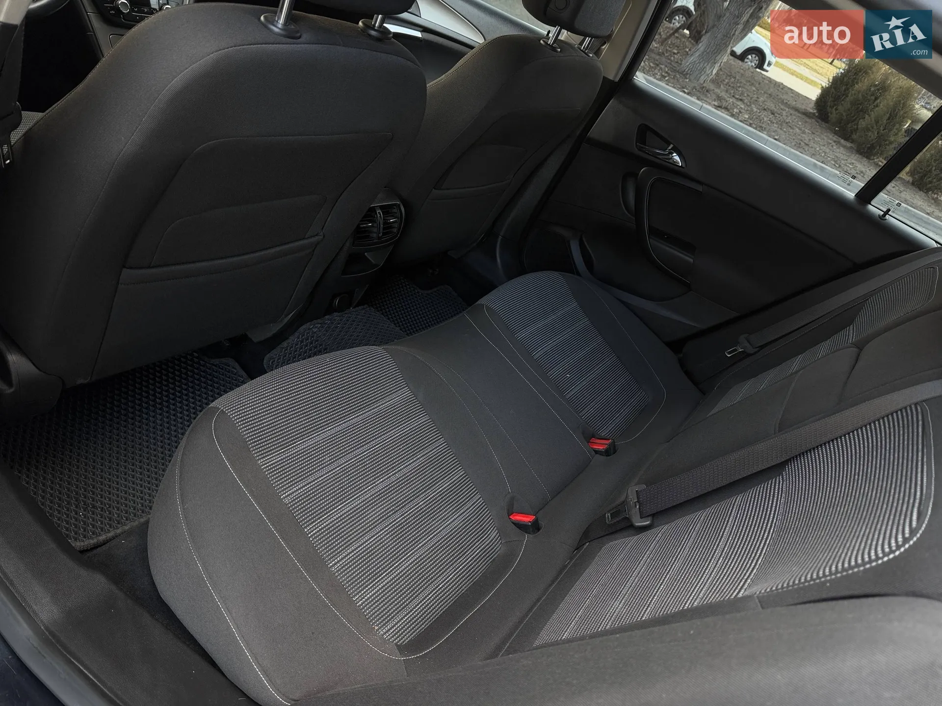 2013 Opel Insignia - мініатюра 13