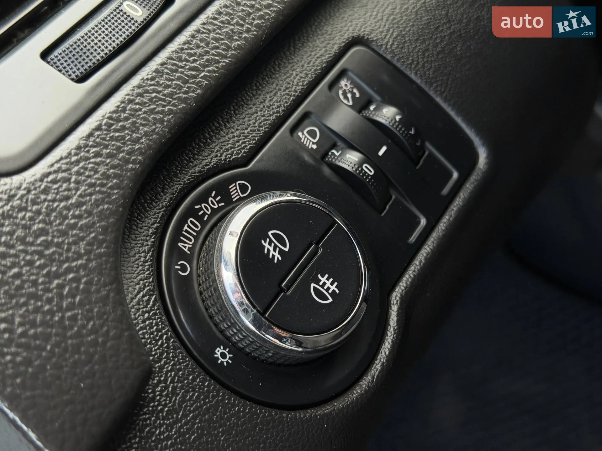 2013 Opel Insignia - мініатюра 14