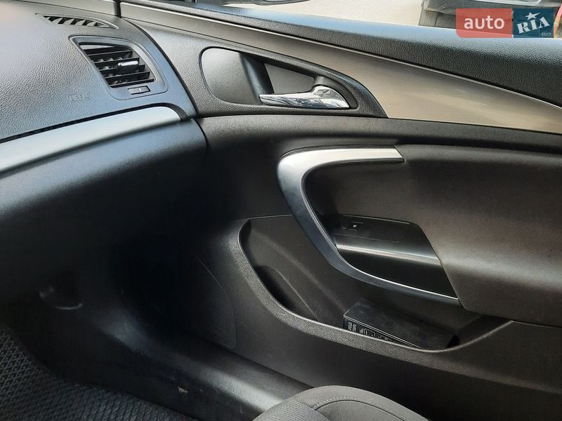 Універсал Opel Insignia 2010 в Галичі