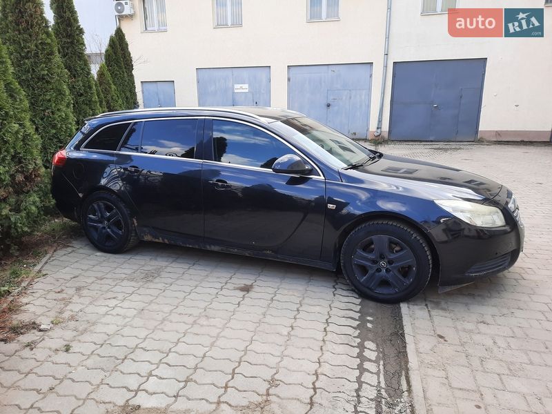 Універсал Opel Insignia 2010 в Галичі