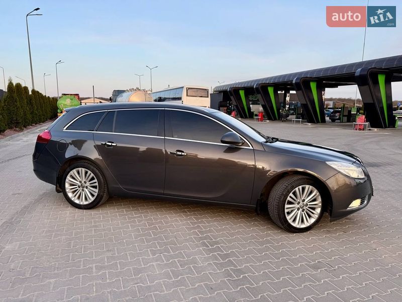Универсал Opel Insignia 2013 в Тернополе