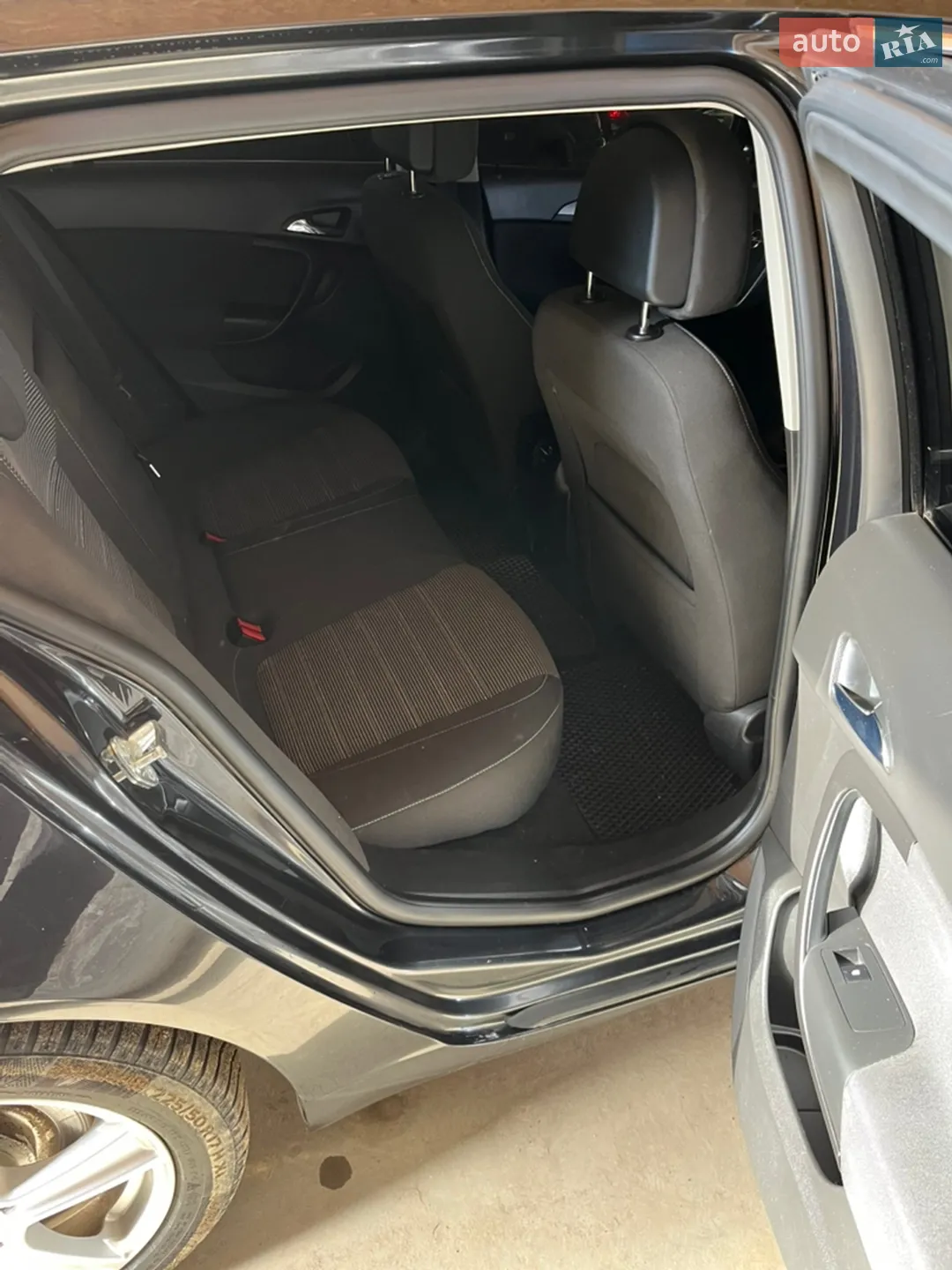2011 Opel Insignia - мініатюра 7