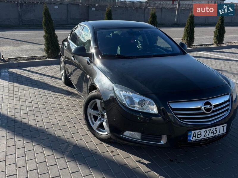 Opel Insignia 2011