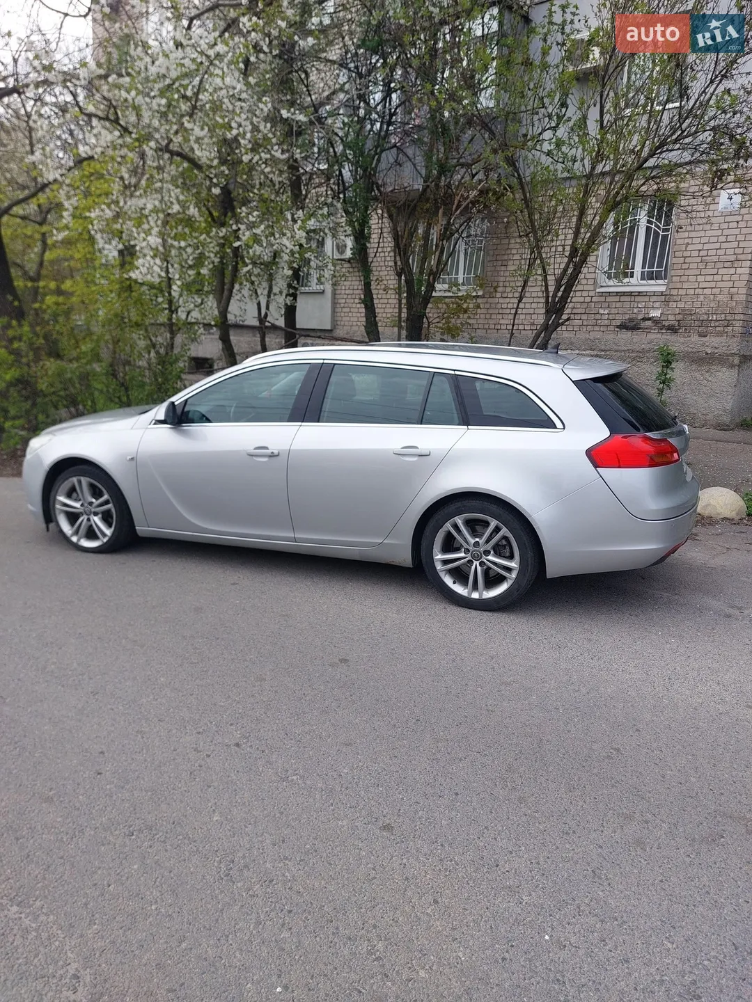 2010 Opel Insignia - мініатюра 3
