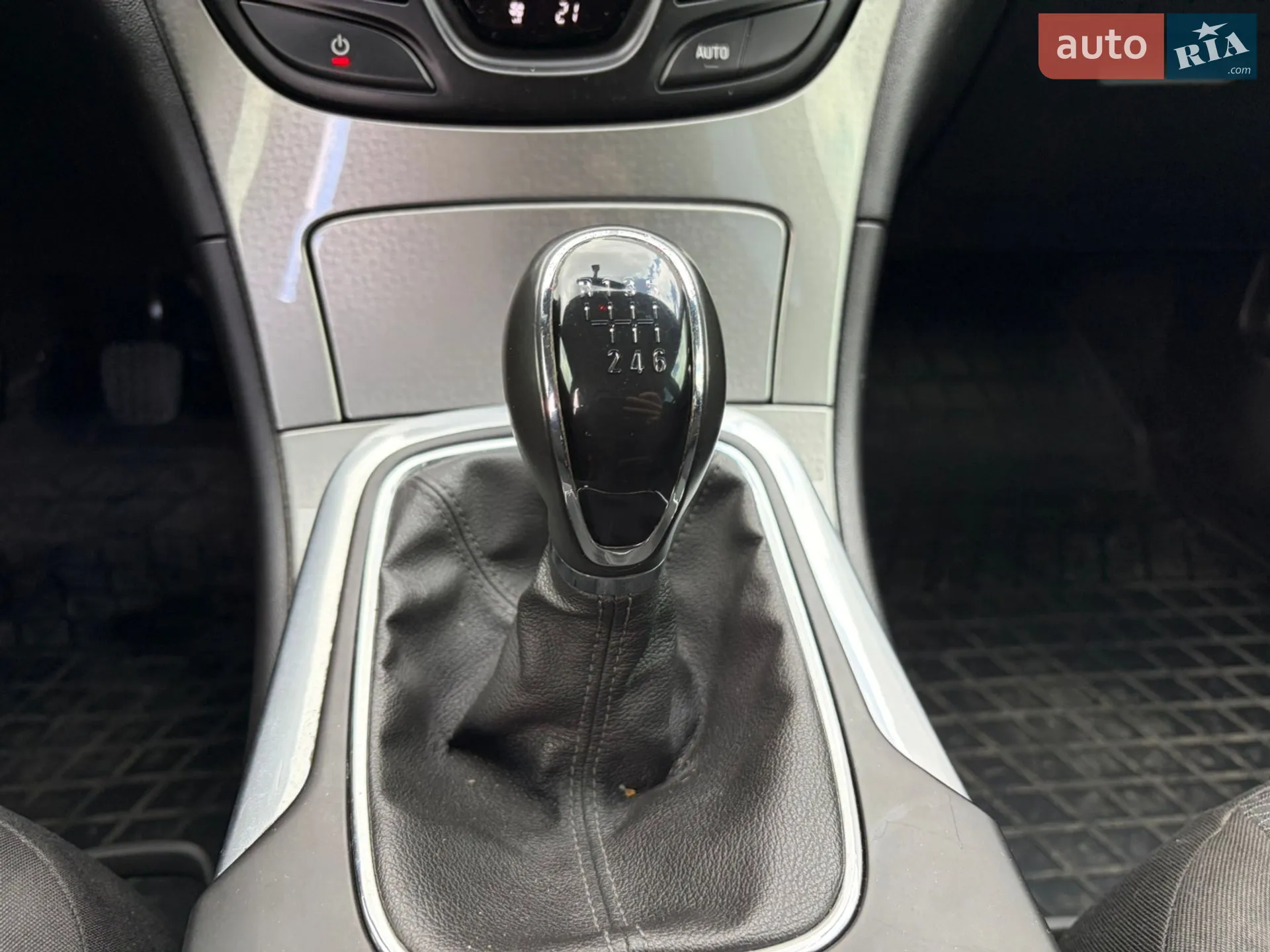 2016 Opel Insignia - мініатюра 11