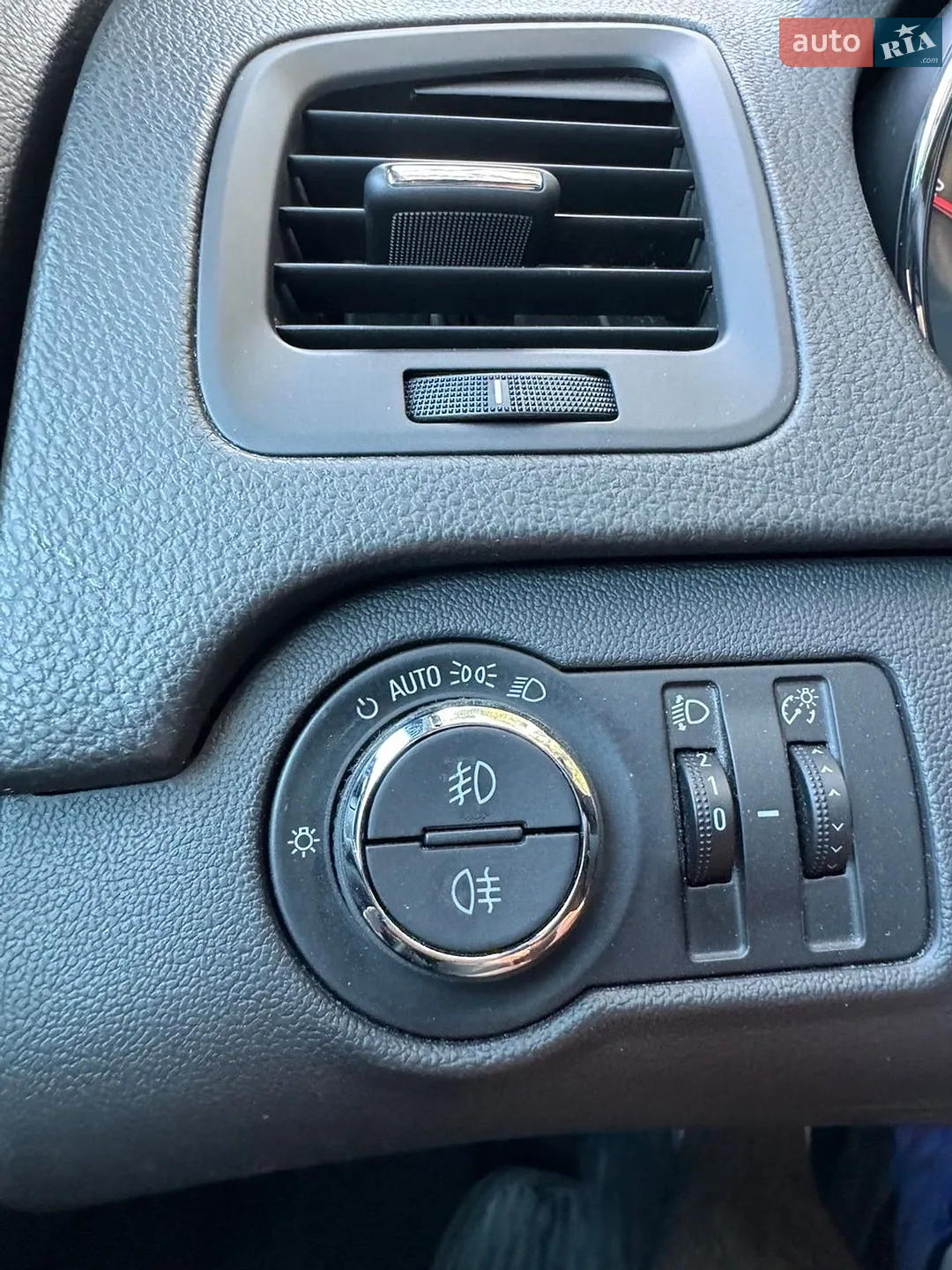 2013 Opel Insignia - мініатюра 12