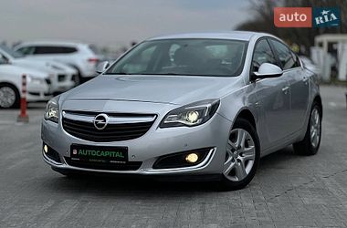 Седан Opel Insignia 2015 в Киеве