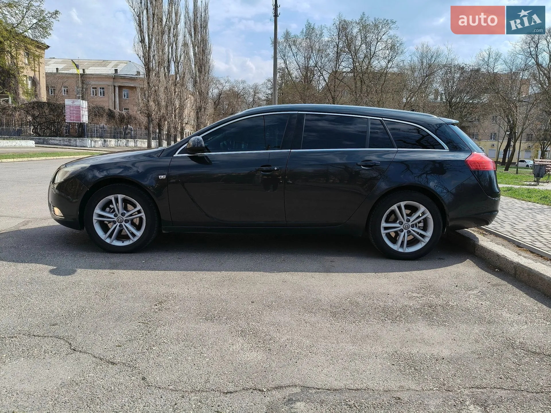 2010 Opel Insignia - мініатюра 2