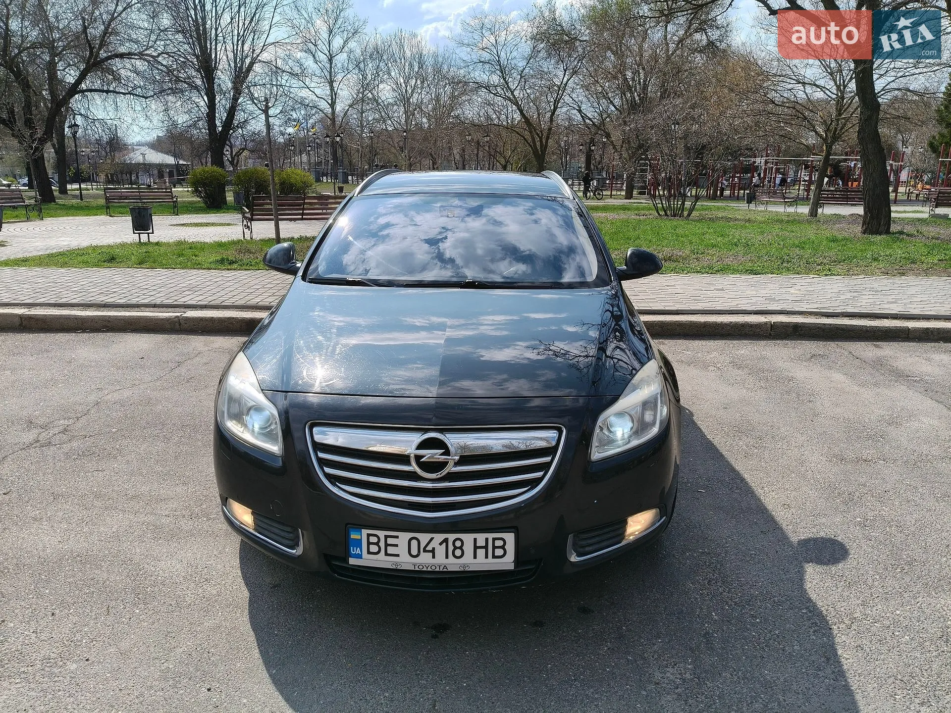 2010 Opel Insignia - мініатюра 4
