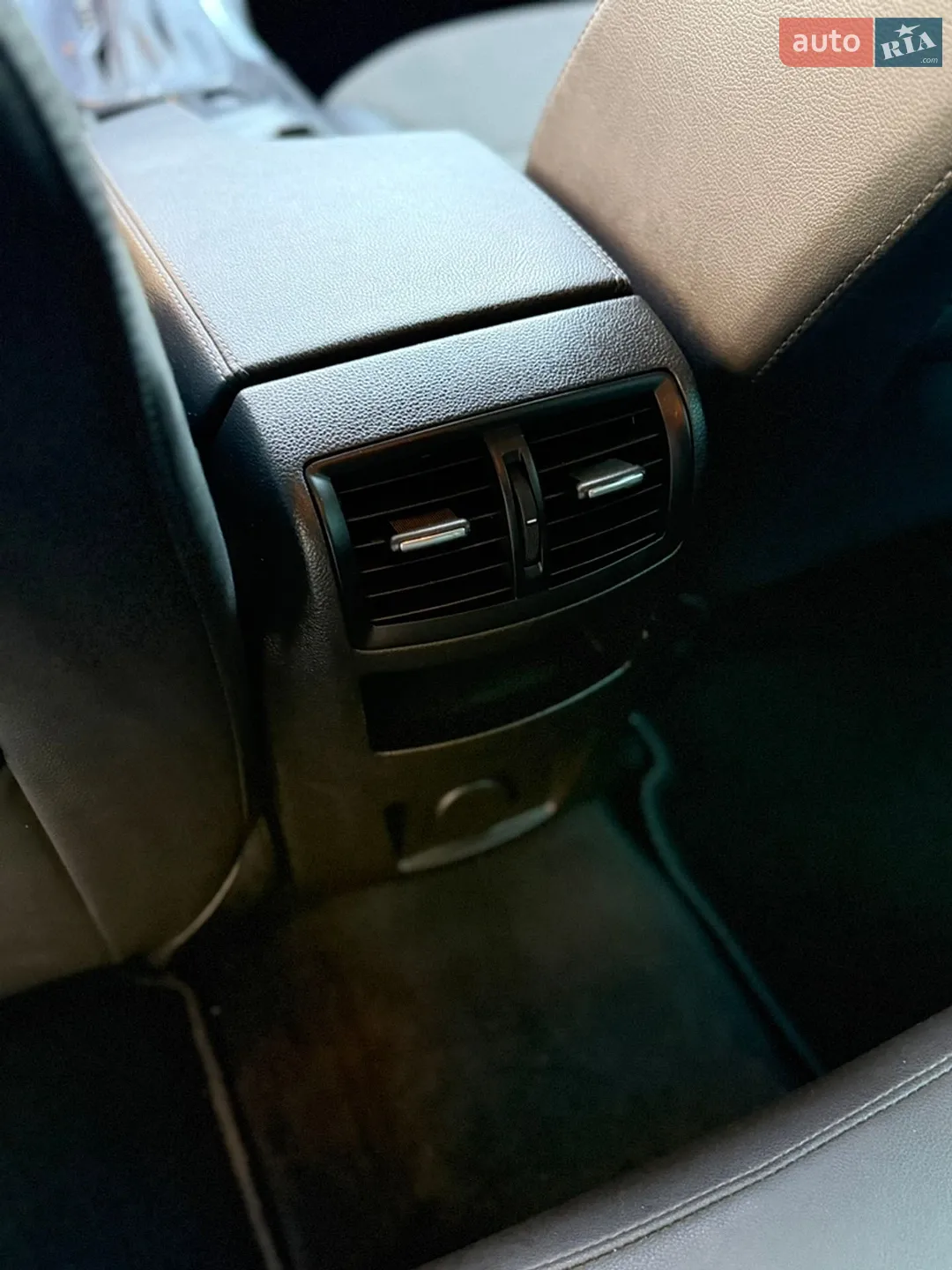 2010 Opel Insignia - мініатюра 38