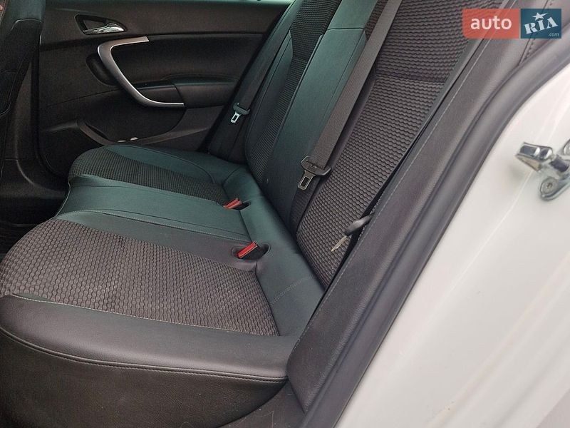 Универсал Opel Insignia 2014 в Киеве фото 13 Универсал Opel Insignia 2014 в Киеве