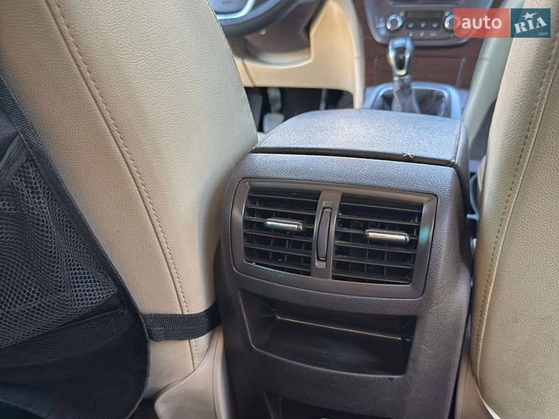 Універсал Opel Insignia 2009 в Києві