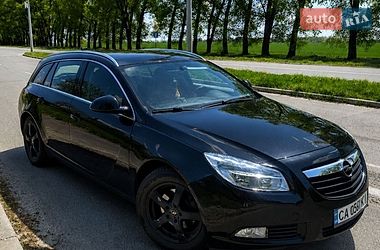 Универсал Opel Insignia 2010 в Ромнах