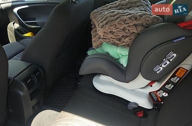 Универсал Opel Insignia 2010 в Ромнах