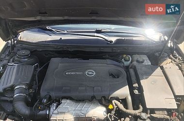Универсал Opel Insignia 2010 в Ромнах