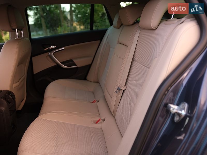 Універсал Opel Insignia 2010 в Коломиї